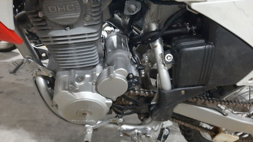 Imagem 4 de 6 de Honda Crf 230