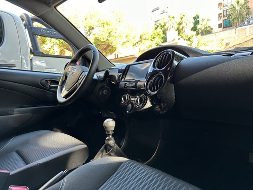 Imagen 7 de 8 de Toyota Etios 1.5 5ptas Xls 6mt (l18) Igual A 0km