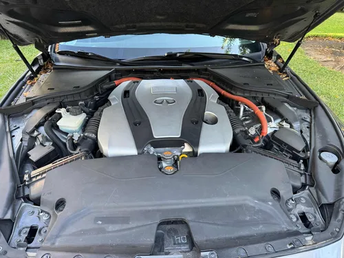 Infiniti Q50 3.5 Hybrid At