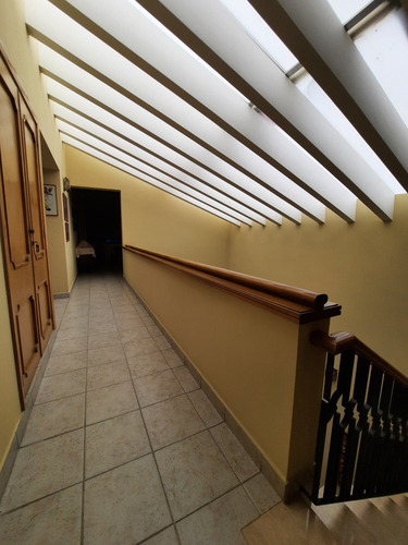Yannet Inmuebles Vende Bella Casa En Lomas Del Este