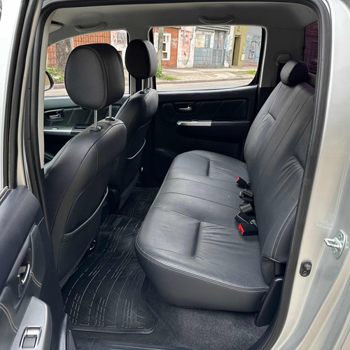 Toyota Hilux 3.0 Cd Srv Cuero 171cv 4x2