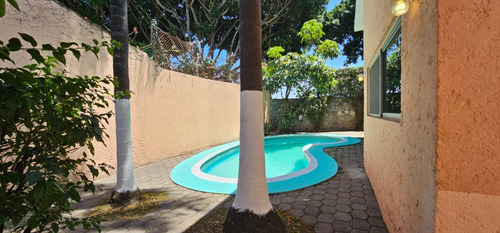 Casa En Venta En Condominio Horizontal. Cuernavaca, Morelos.