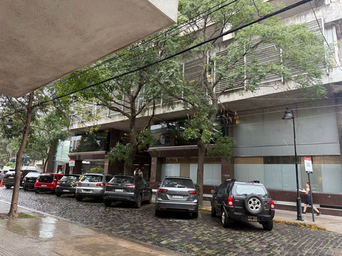 Venta Cochera Cubierta Tribunales San Isidro