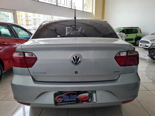 Imagem 4 de 12 de Volkswagen Novo Voyage Tl Mbv