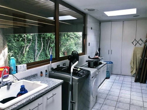 Casa En Venta De 5 Dorm. En Lo Barnechea
