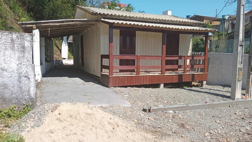 Casa No Bairro Maria Céu