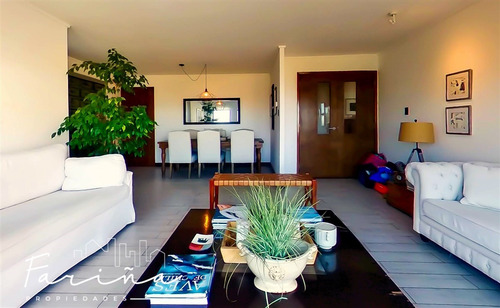 Excelente Casa 4d - 5b, Sector Huinganal, Lo Barnechea