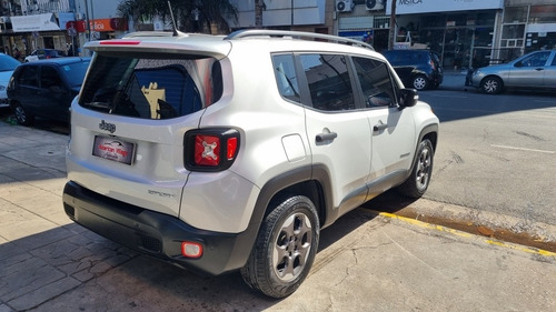 Imagen 5 de 12 de Jeep Renegade 2018 1.8 Sport At Plus