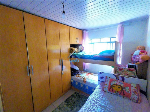 Imagem 10 de 25 de Ótima Oportunidade Para Você, Que Procura Uma Casa Com 2 Quartos E Edicula, Em Um Amplo Terreno Medindo 200m² De Área Total Em Uma Rua Tranquila No Cajuru E Com A Facilidade De Pod - Ca01656 - 701151