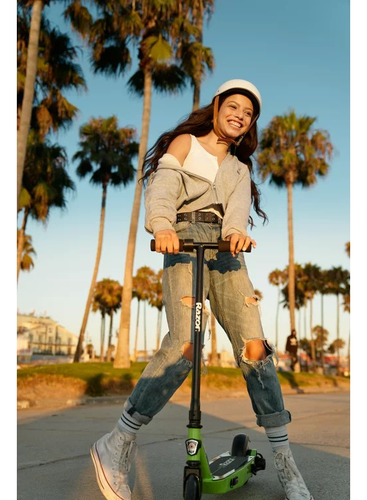 Scooter Electrico Para Niños Color Rosa Chicle
