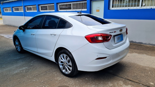 Imagen 4 de 11 de Chevrolet 2017 Cruze 1.4 4 Ptas Lt 61000km
