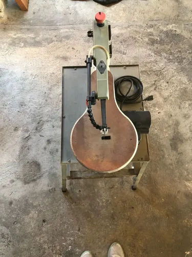 Sierra Caladora De Mesa 110v (Usado)