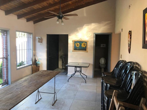 Imagen 6 de 8 de Chalet En Venta En Ituzaingo Norte