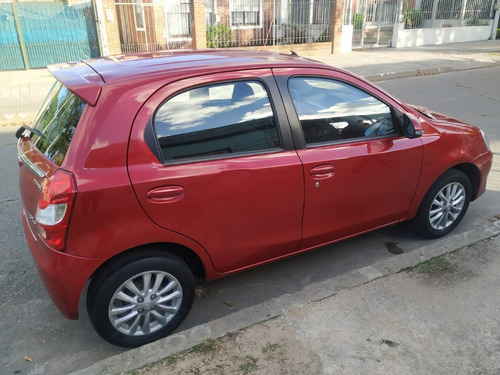 Toyota Etios Hatchback Xls 2016