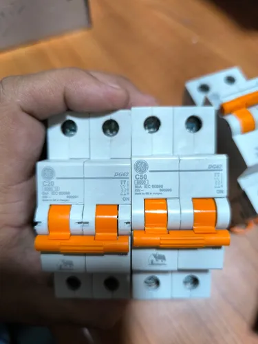 Breaker Magnetotermico 2x20 Ge