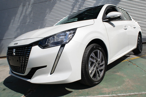 Peugeot 208 Allure Trip 0km Griff Cars