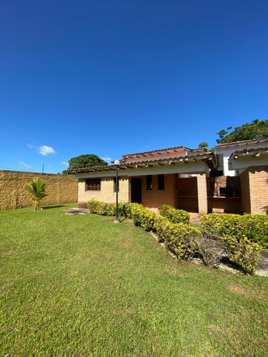 Casa En Res Villas Pedregal Cod. Indic-2032