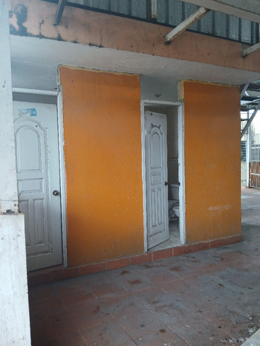 Edificio De 960 Metros De Costrucion, Tres Niveles