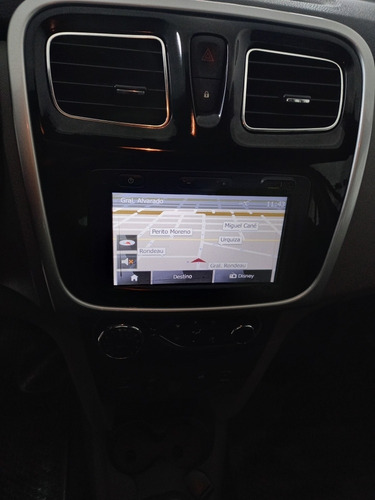 Renault Logan 2015 1.6 16v Privilege Navegador