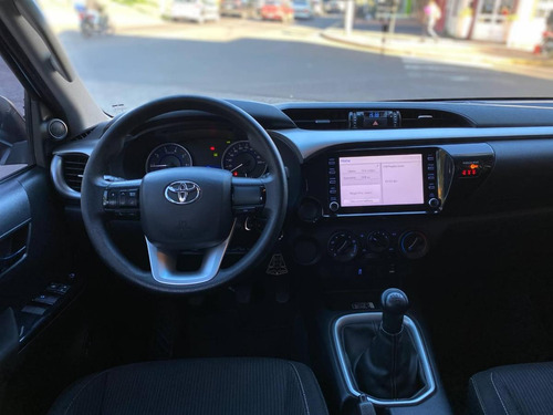 Toyota Hilux 2.4 Dc 4x2 Tdi Sr L20 2020