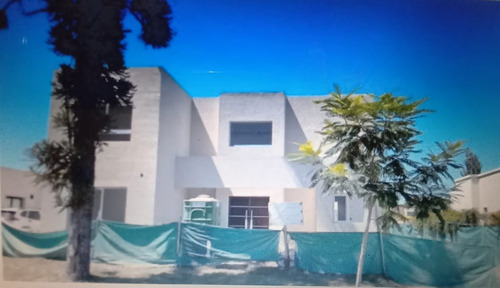 Casa En Venta En 5 Amb Venta Santa Guadalupe