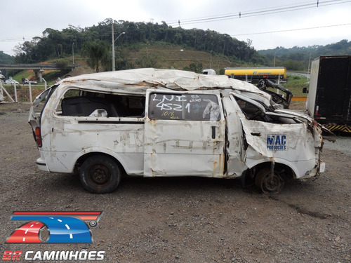 Sucata Kia Besta Gs 2.7 2001/2001 Para Venda De Peças