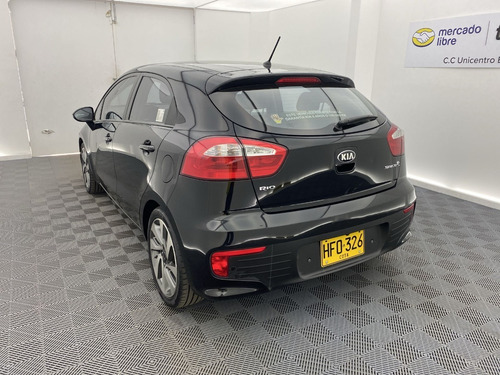 Imagen 11 de 25 de Kia Rio Spice R 1.4 At