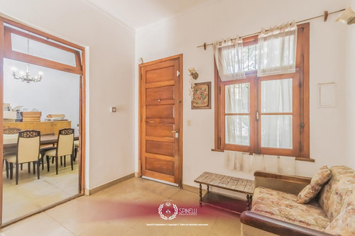 Venta Casa A Reciclar Terreno 334m² Patio Jardín Terraza Parrilla Mataderos Usam 700m² Vendibles