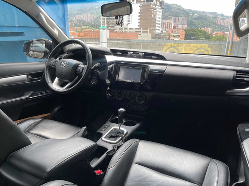 Imagen 5 de 12 de Toyota Hilux 2018 2.8l