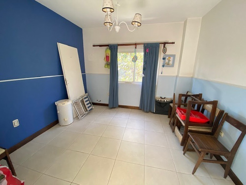 Imagen 7 de 9 de Venta- Casa 3 Ambientes Con Jardin Y Cochera