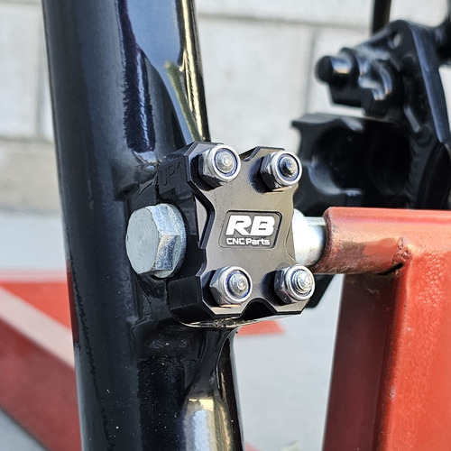 Soporte Eje Rueda Delantera Rb Honda Xr 250 300 Tornado Negro