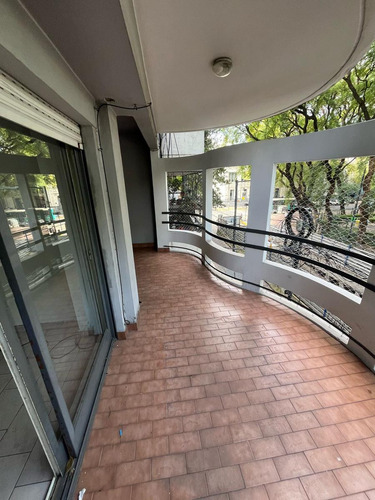Departamento En Alquiler Frente A Plaza Flores
