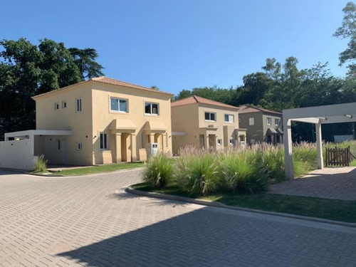 Imagen 2 de 22 de Casa En Venta En Saravi Village, Pilar, G.b.a. Zona Norte