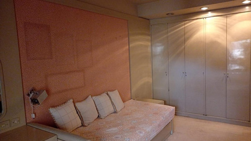 Imagen 8 de 18 de Venta Apartamento 3 Dormitorios Y Servicio Garaje X2 Sobre Rambla