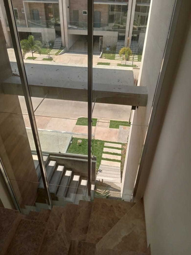 Imagen 16 de 21 de Townhouse En Cumbres De Guataparo