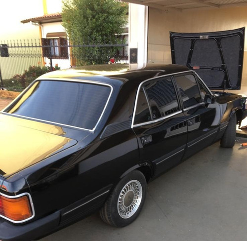 Chevrolet Opala Diplomata