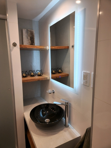 Caba. Departamento Impecable. Para Entendidos . Solo Para Para Alquiler Temporario. Recientemente Remodelado Completamente A Nuevo. 2 Ambientes A 1 Cuadra Del Obelisco Para 4 Personas