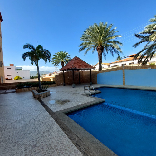 Penthouse Ubicado En Pampatar, Detrás Del Sámbil