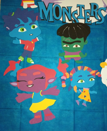 Cartel Supermonstruos Goma Eva Gigantografia Cartel Cumple