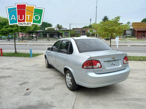 Chevrolet Corsa Super 2011 Gris Plata 4 Puertas