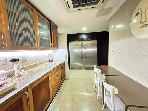 Exclusivo Apartamento En Malecón Center 3 Hab, Piso Alto, Vista Espectacular