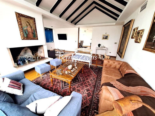 Casa En Venta 4 Dormitorios, Dominicos Antiguo Las Condes