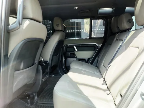 Land Rover Defender 110 X-dynamic S 400ps