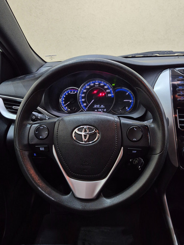 Toyota Yaris 1.5 107cv Xs