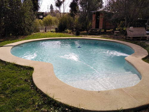 Casa En Venta De 5 Dorm. En Limache
