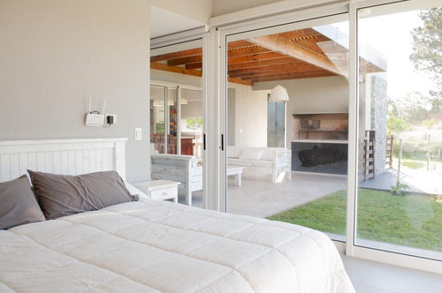 Imagen 8 de 17 de Casa En Costa Esmeralda Con Pileta