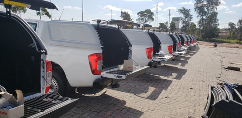 Imagen 3 de 5 de Cúpula Sin Ventanas Nissan Np300 Doble Cabina Maxliner