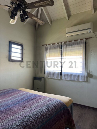 Casa En Venta En Hernandez, La Plata