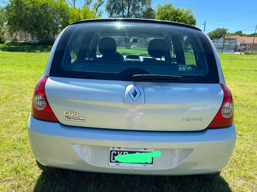 Imagen 4 de 11 de Renault Clio Pack 1,2da Aa 5 Ptas 2008 Con 130.000 Km Nuevo