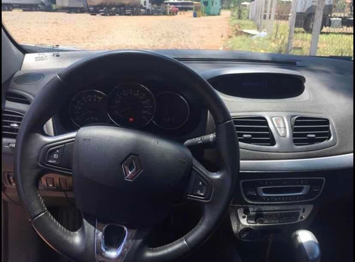 Imagem 4 de 8 de Renault Fluence 2014 2.0 Dynamique Hi-flex 4p